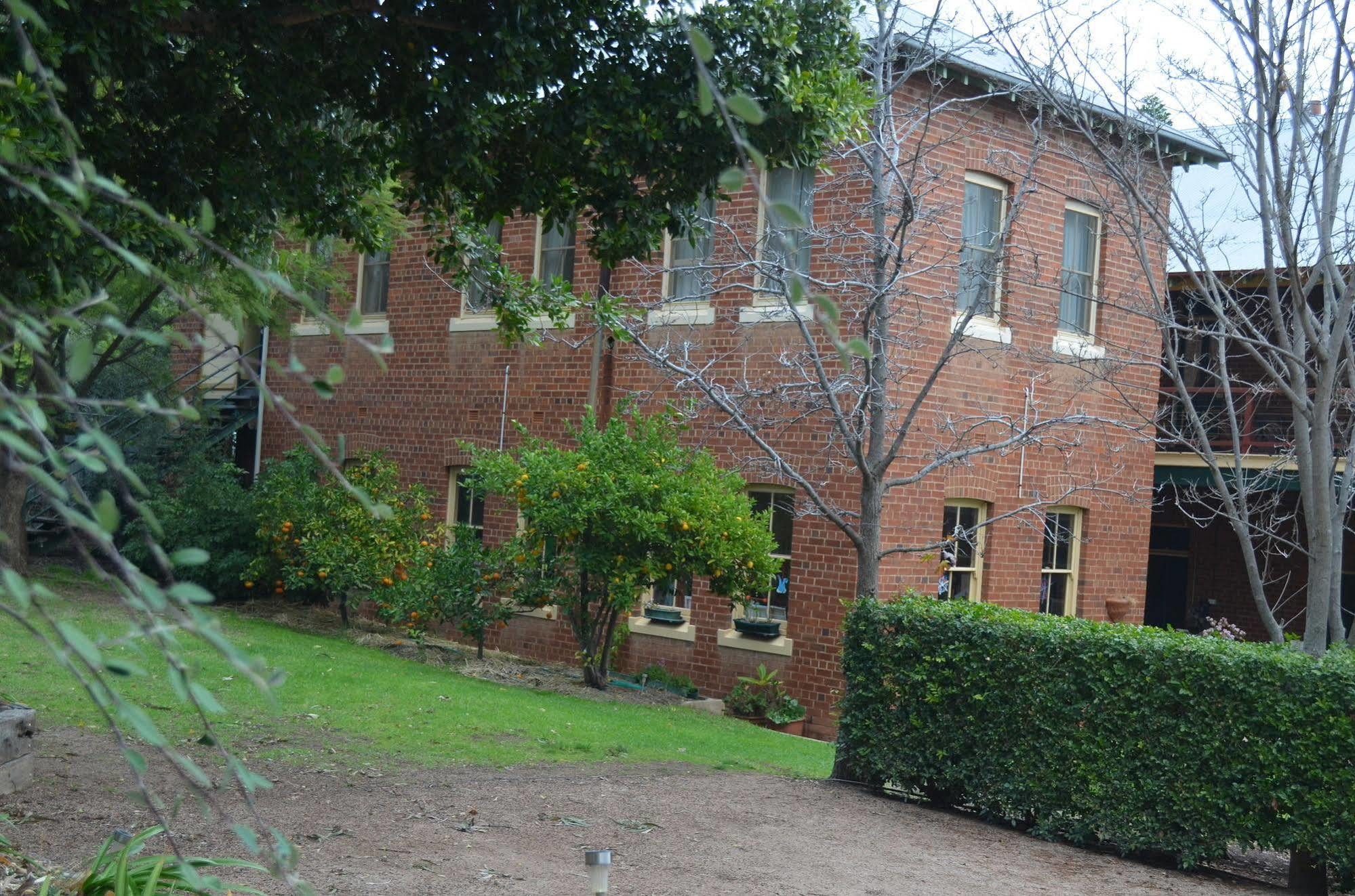 Old Parkes Convent Bed and Breakfast Esterno foto